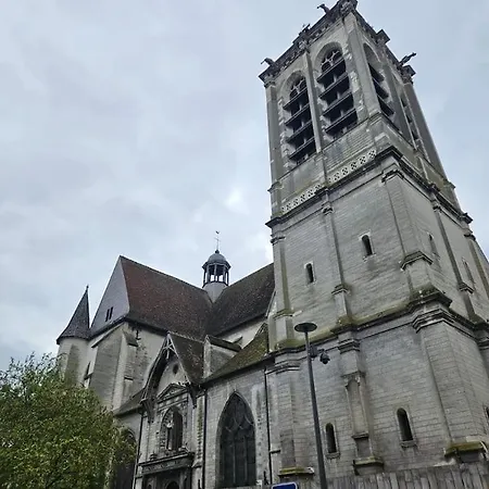 Parking Gratuit, Jardin, Confort, Charme Et Tranquillite Au Centre Lägenhet
