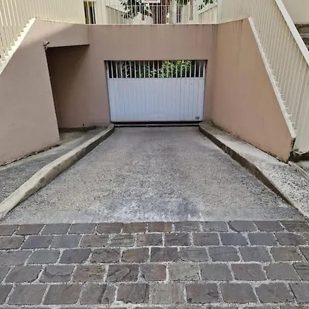 Parking Gratuit, Jardin, Confort, Charme Et Tranquillite Au Centre Lägenhet
